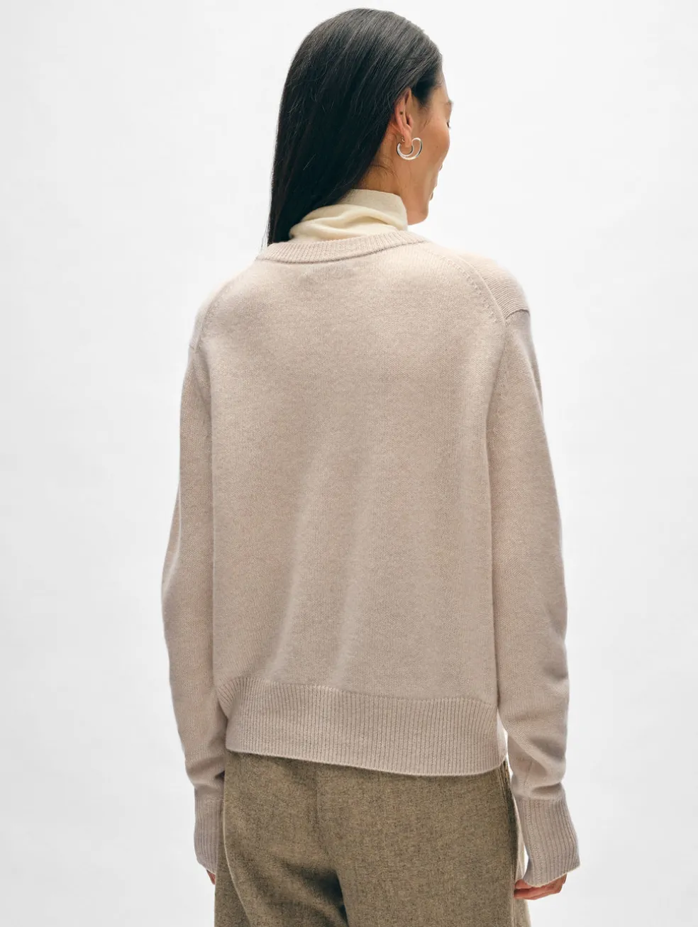 cashmere fairytale embroidered crewneck