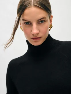 cashmere rib trim standneck