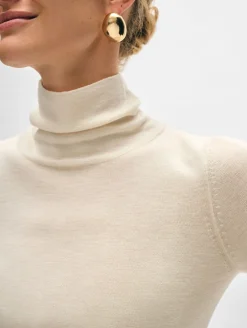 superfine merino fitted turtleneck